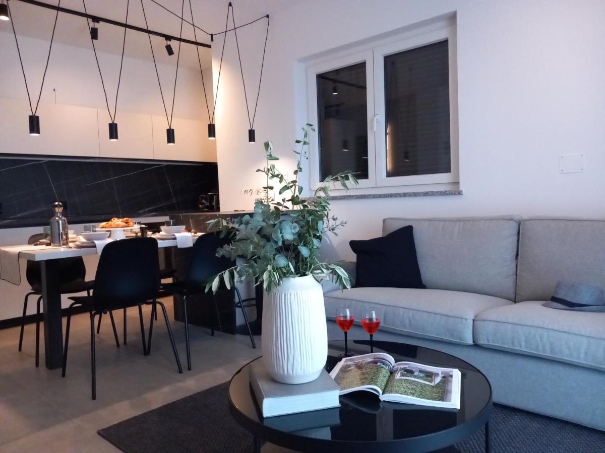 Urban Lägenhet Pula Exteriör bild